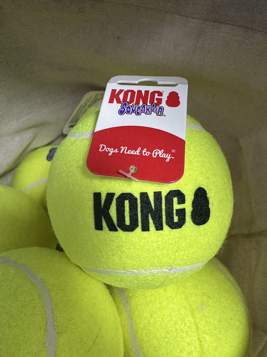 Kong Squeaker Tennis Ball, XL